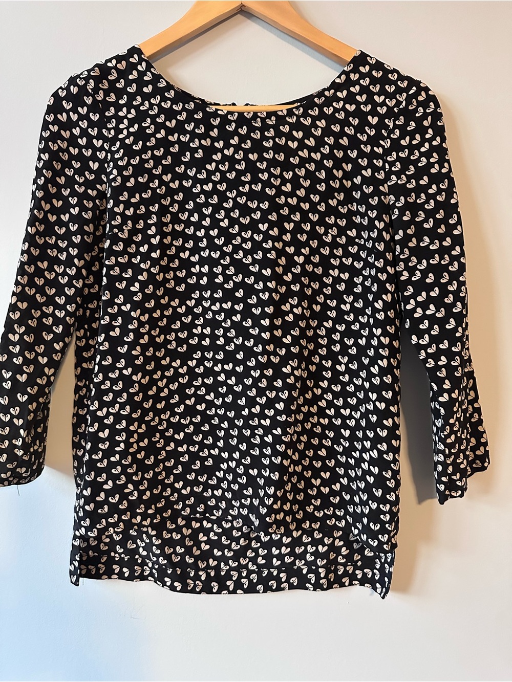 Maeve Anthropologie 100% Silk Heart Print Blouse Size XS Black